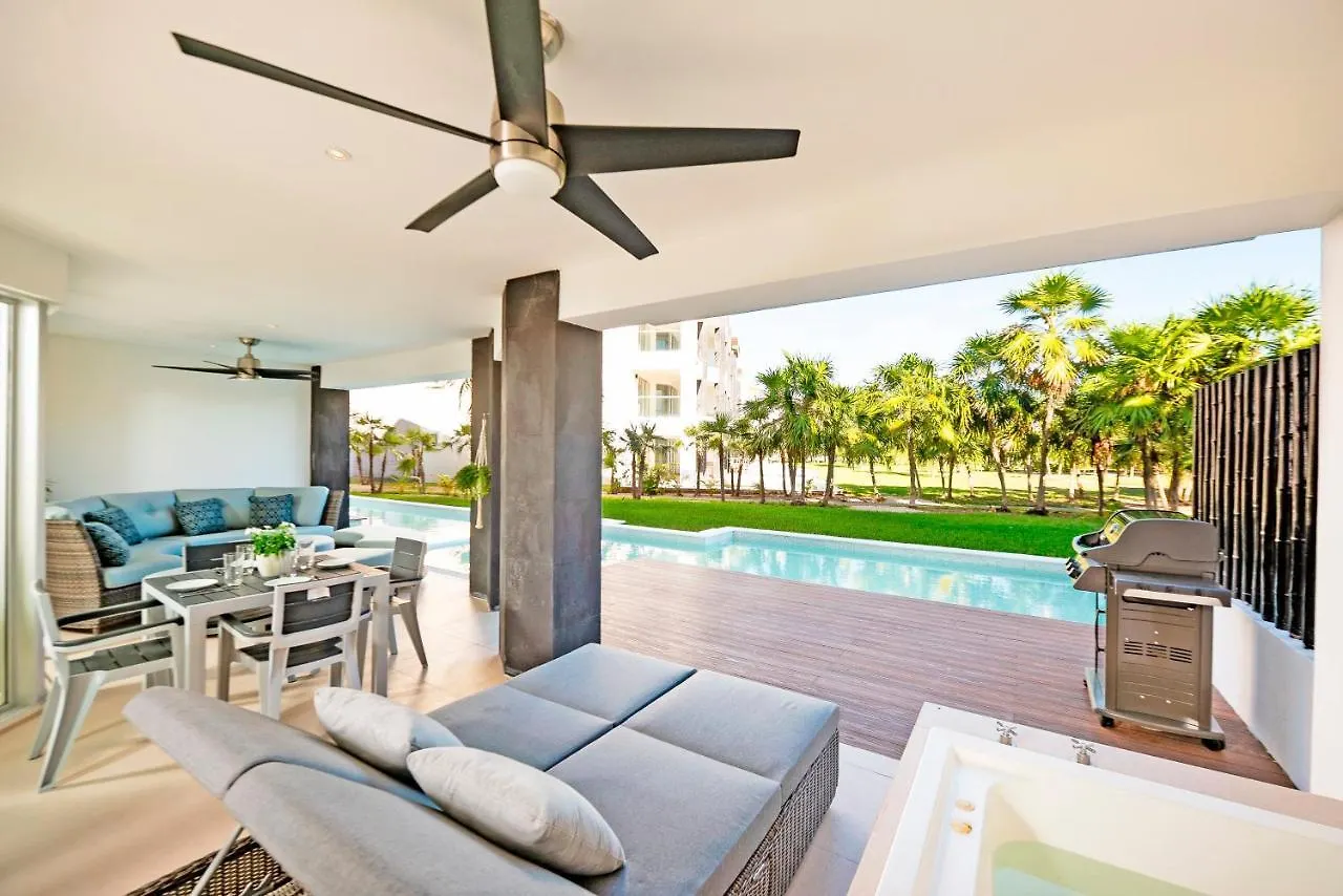 Mareazul Luxury Beach Front Complex Secret Paradise Плая-дель-Кармен 0*,  Мексика